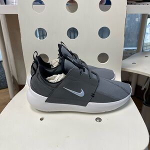 Nike Men's Gray and White Athletic Shoes